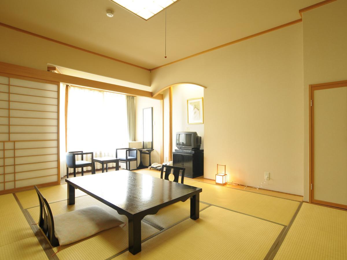 Spa & Resort Hotel Akinomiyasanso 秋田市 エクステリア 写真