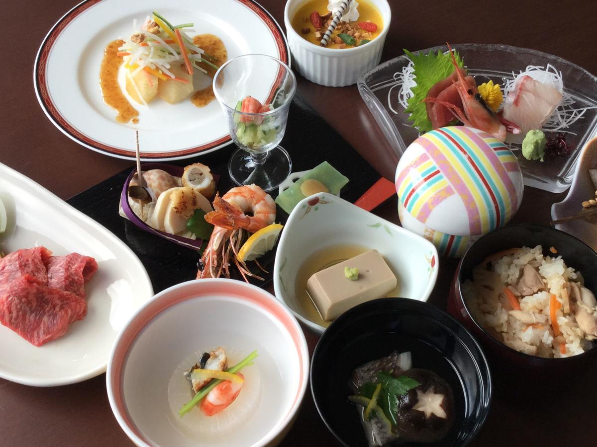 Spa & Resort Hotel Akinomiyasanso 秋田市 エクステリア 写真